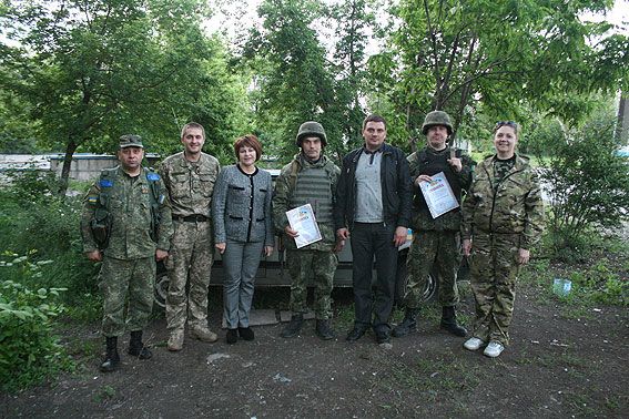 Награждение бойцов роты "Чернигов" медалями "За оборону Мариуполя" Награждение бойцов роты "Чернигов" медалями "За оборону Мариуполя"